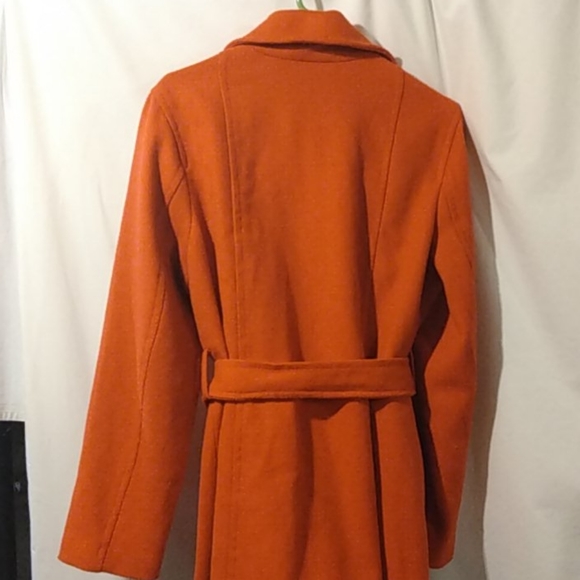 Coat - Picture 3 of 4